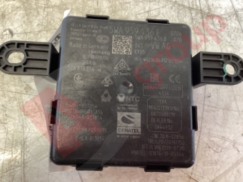 VOLKSWAGEN GOLF MK8 20-23 KEYLESS ENTRY CONTROL MODULE ECU UNIT