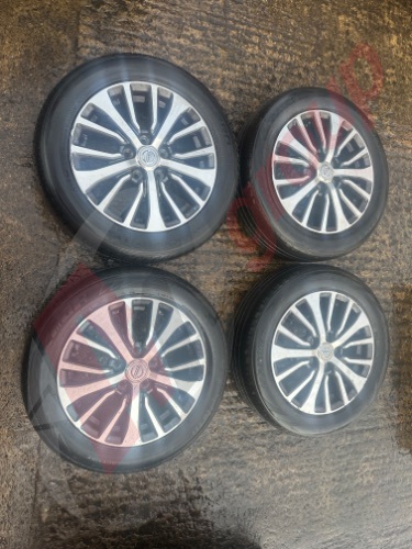 NISSAN NV200 ALLOY WHEELS AND TYRES 195 60 16