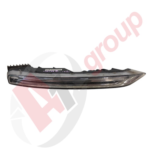 PORSCHE CAYENNE S 958 14-18 RIGHT DRIVERS SIDE O/S DAY RUNNING LIGHT