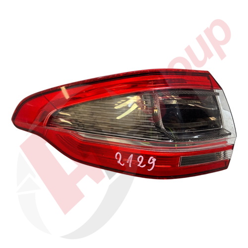 FORD S-MAX ZETEC 10-15 LEFT PASSENGER SIDE N/S REAR TAIL LIGHT *