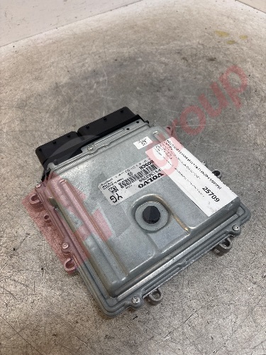 VOLVO XC60 D3 DRIVE SE LUX 08-11 ENGINE CONTROL UNIT ECU
