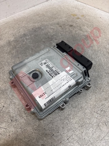 VOLVO XC60 D3 DRIVE SE LUX 08-11 ENGINE CONTROL UNIT ECU