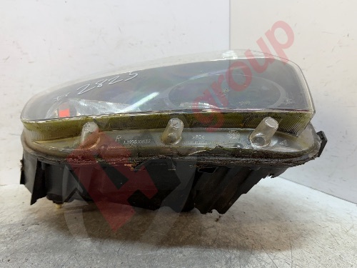 DACIA DUSTER MK1 FL 14-16 RIGHT DRIVERS SIDE O/S HEADLIGHT