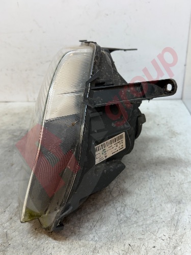 DACIA DUSTER MK1 FL 14-16 RIGHT DRIVERS SIDE O/S HEADLIGHT