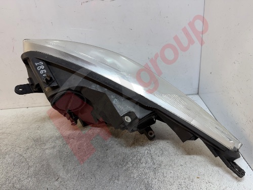 KIA VENGA CRDI 2 MK1 10-14 RIGHT DRIVERS SIDE O/S FRONT HEADLIGHT