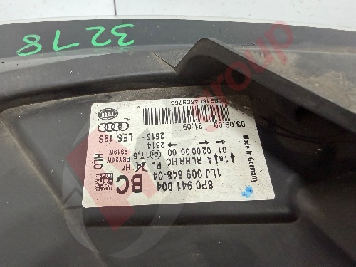 AUDI A3 MK2 FL 8P 08-10 RIGHT SIDE O/S FRONT HEADLIGHT