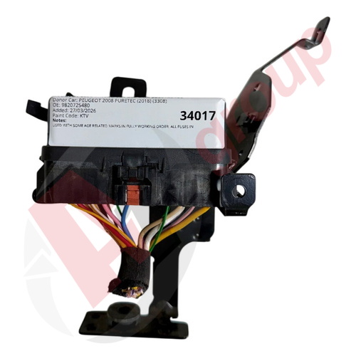 PEUGEOT 2008 MK1 16-23 FUSE BOX 9820725480