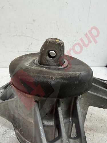 MERCEDES GLE 300D AMG MK4 (W167) 23-24 RIGHT SIDE ENGINE MOUNT