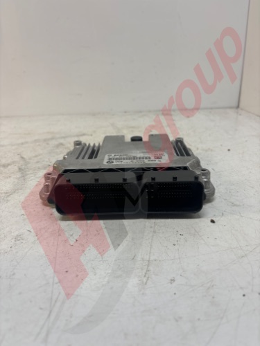 BMW 1 SERIES F20 ENGINE CONTROL MODULE ECU 2.0 DIESEL 8582280  2012-2015